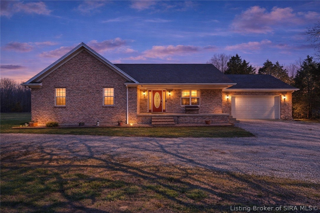 3279 E Lovers Lane Property Photo 1
