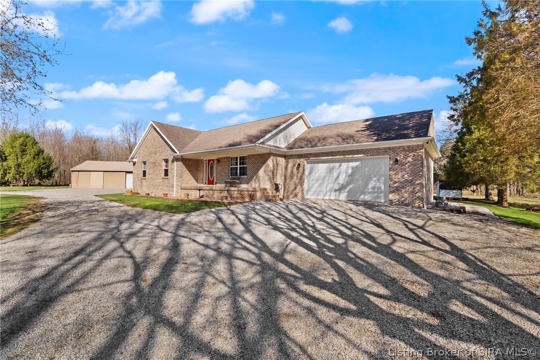 3279 E Lovers Lane Property Photo 3