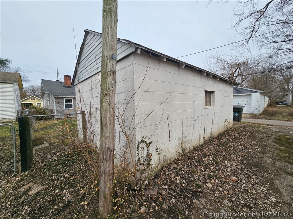 716 E 7th Street Property Photo 28