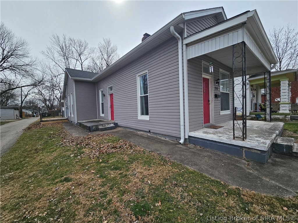 716 E 7th Street Property Photo 31