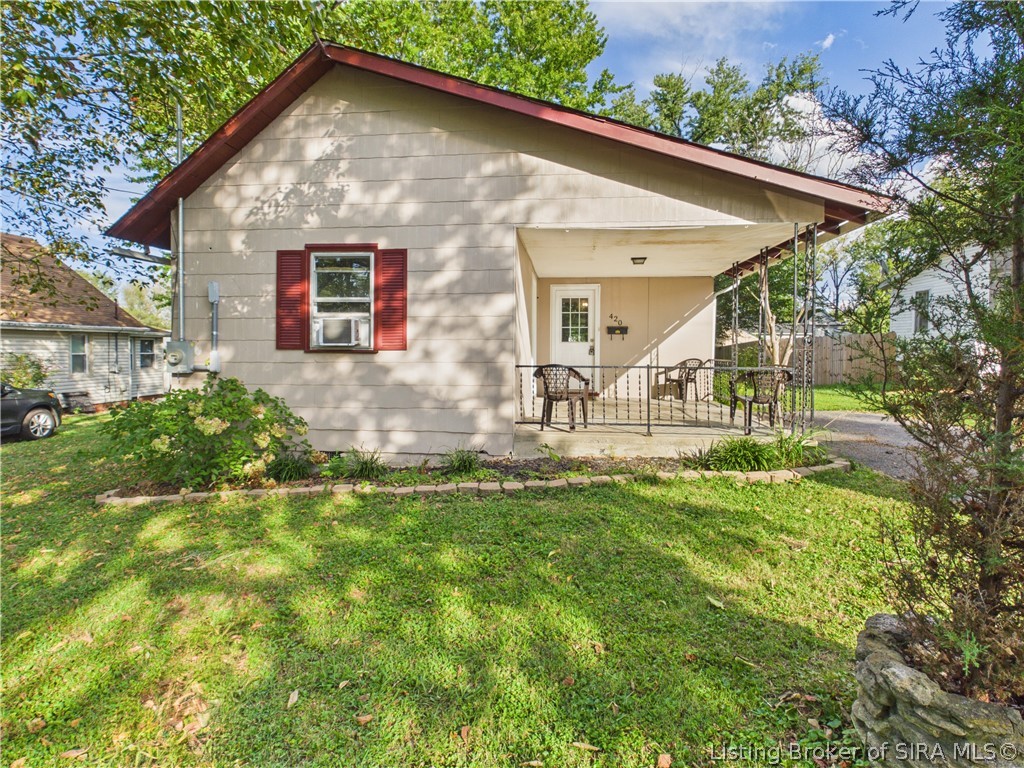 420 Oak Street Property Photo 1
