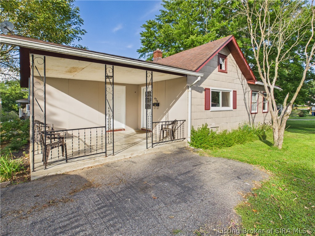 420 Oak Street Property Photo 2