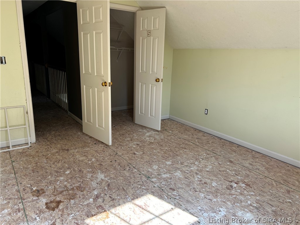 107 N Walker Boulevard Property Photo 13