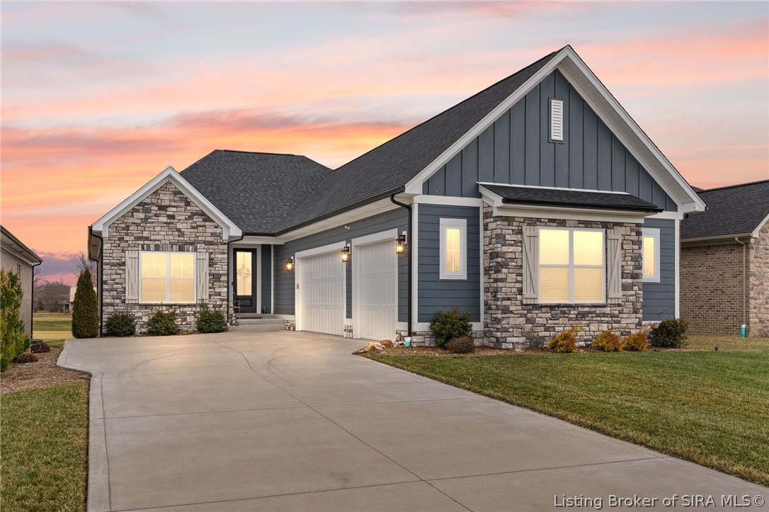 1619 Greenbrier Pointe Property Photo 2