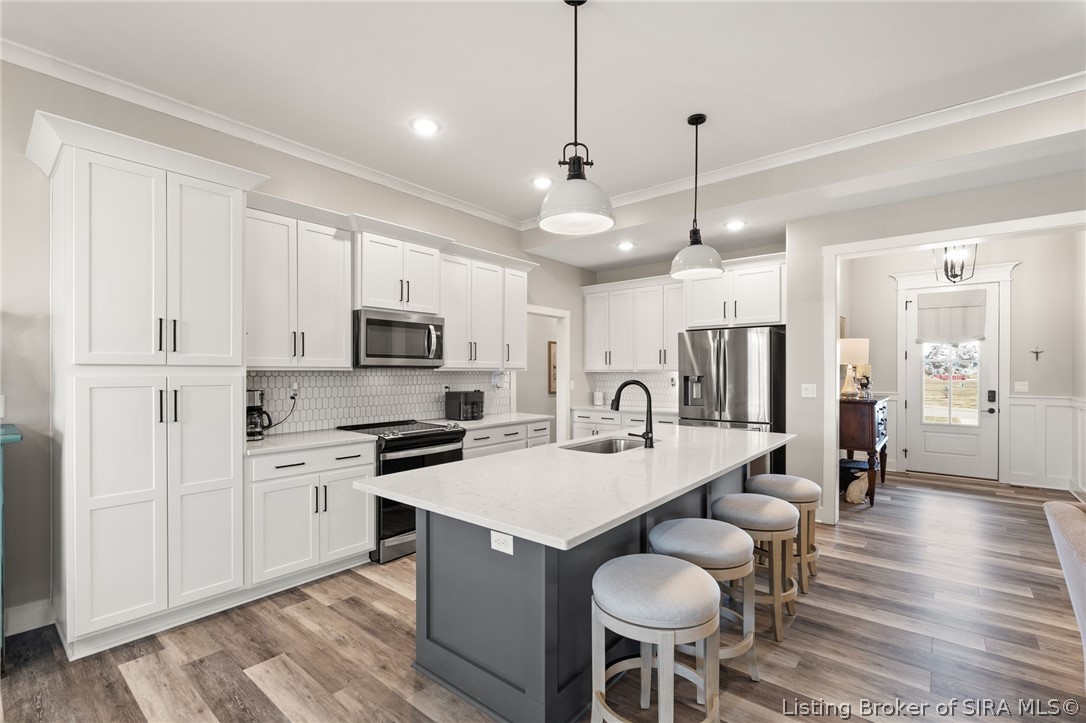 1619 Greenbrier Pointe Property Photo 3