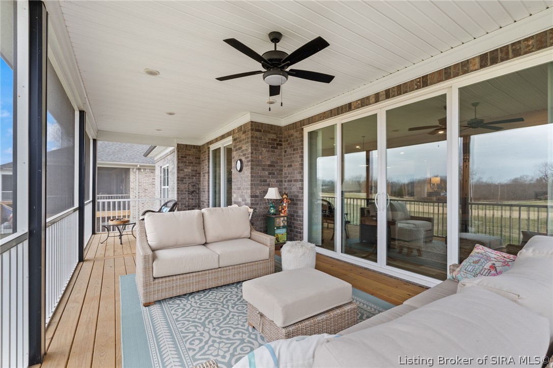 1619 Greenbrier Pointe Property Photo 4