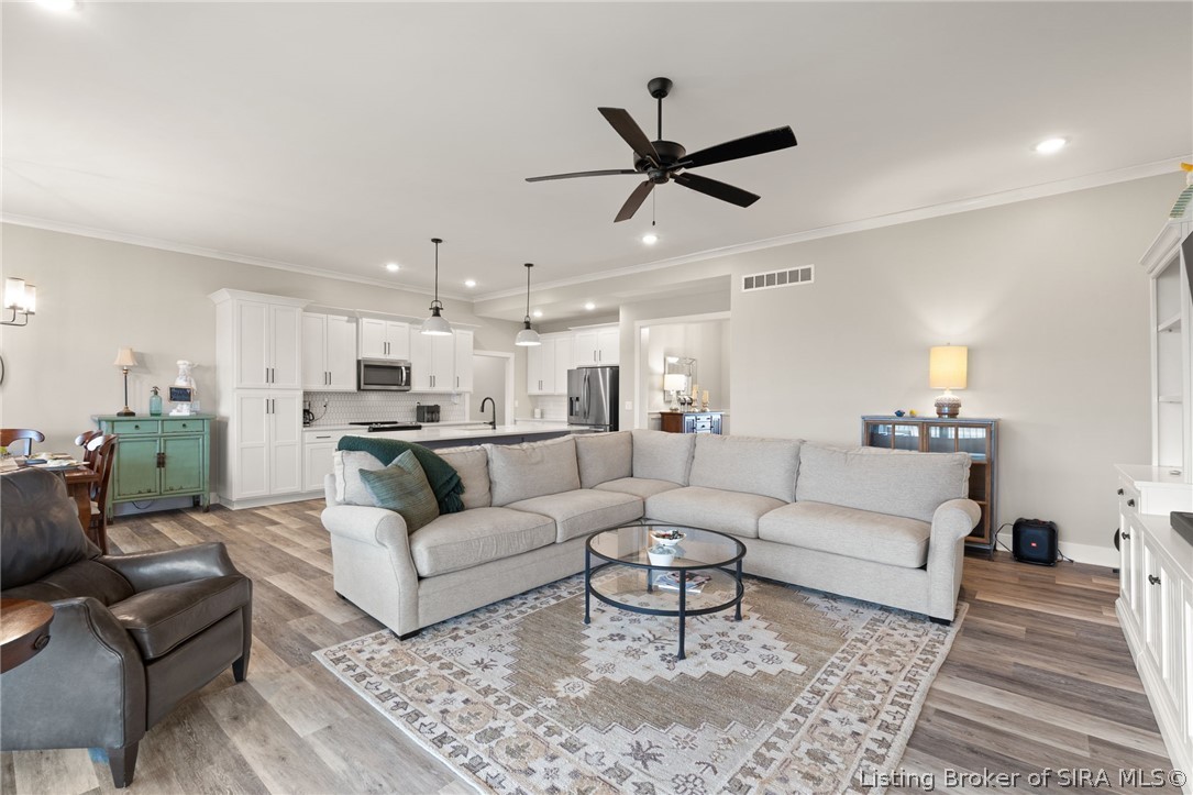 1619 Greenbrier Pointe Property Photo 17