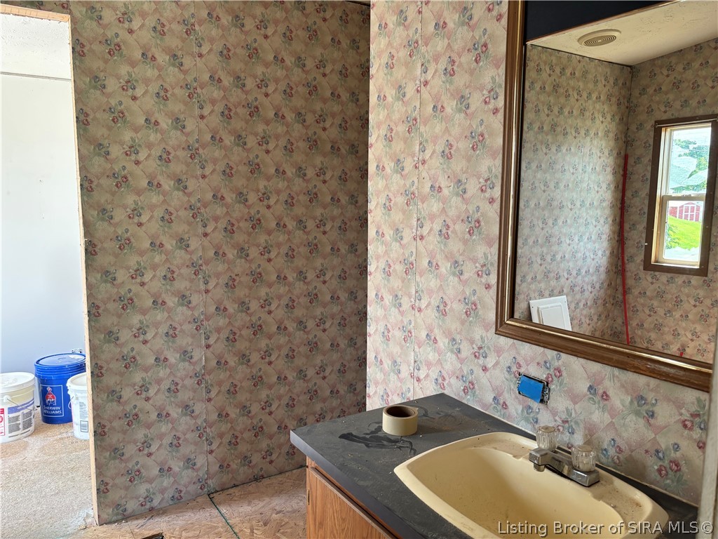 261 S Main Street Property Photo 10