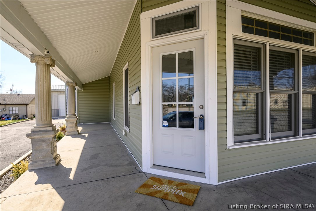 616 E Utica Street Property Photo 4