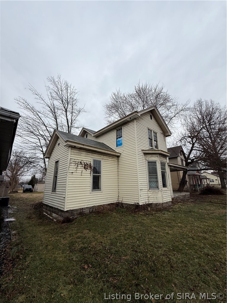 116 W Walnut Street Property Photo 3