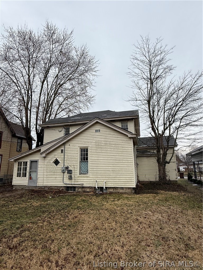116 W Walnut Street Property Photo 4