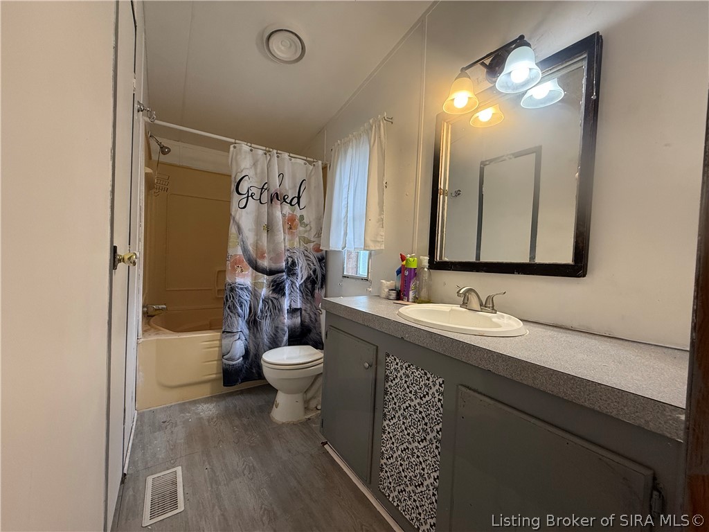 906 Washington Way Property Photo 11