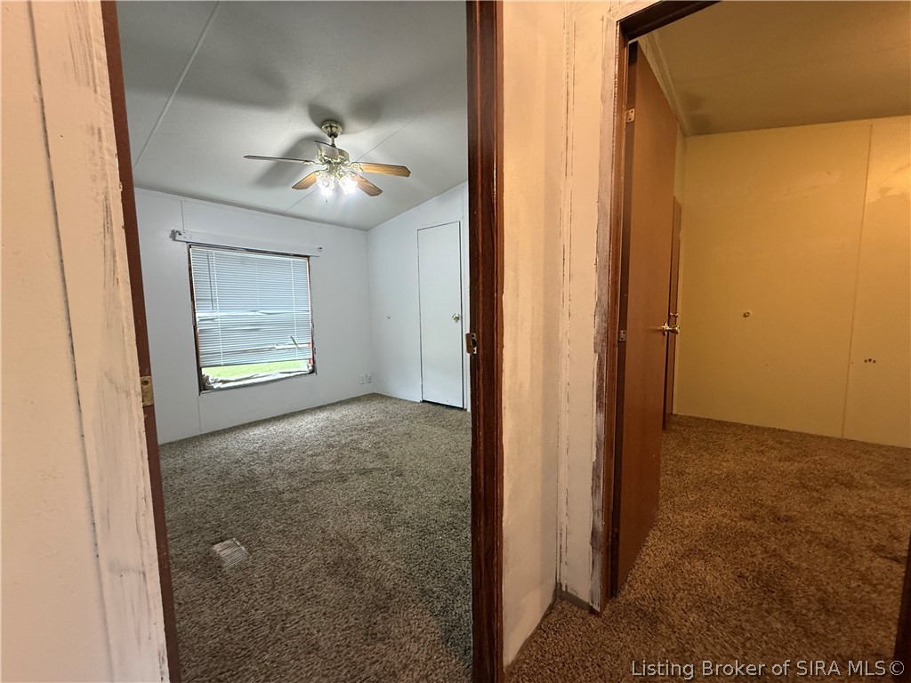 906 Washington Way Property Photo 13