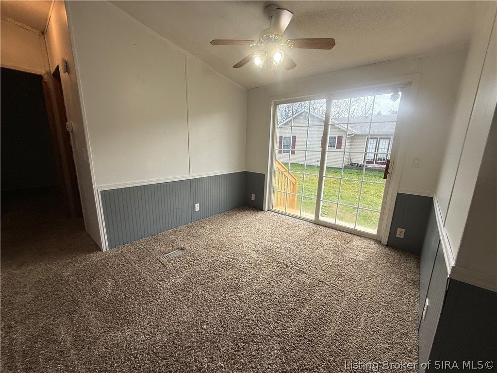 906 Washington Way Property Photo 17