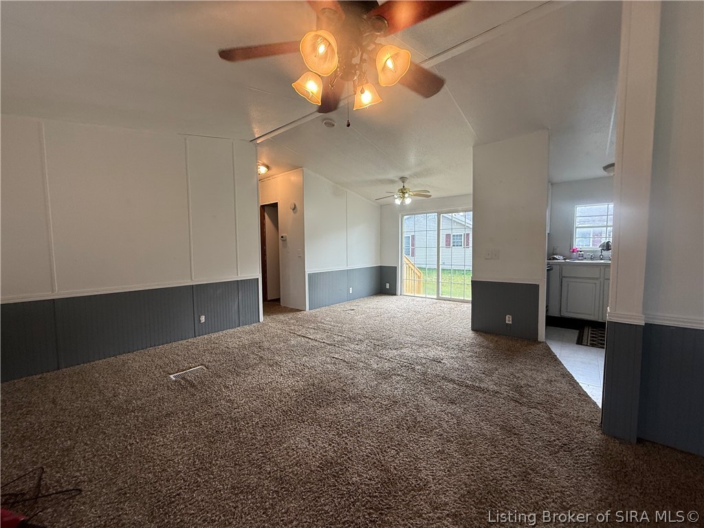 906 Washington Way Property Photo 18