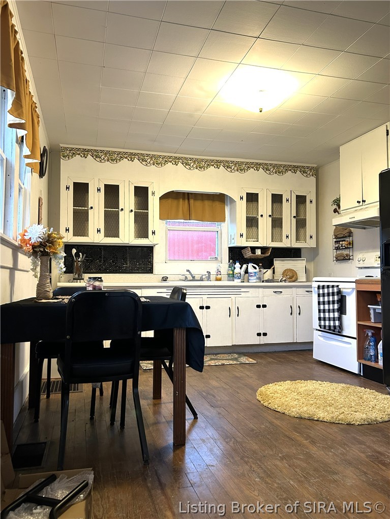 10785 S County Road 200 W Property Photo 17