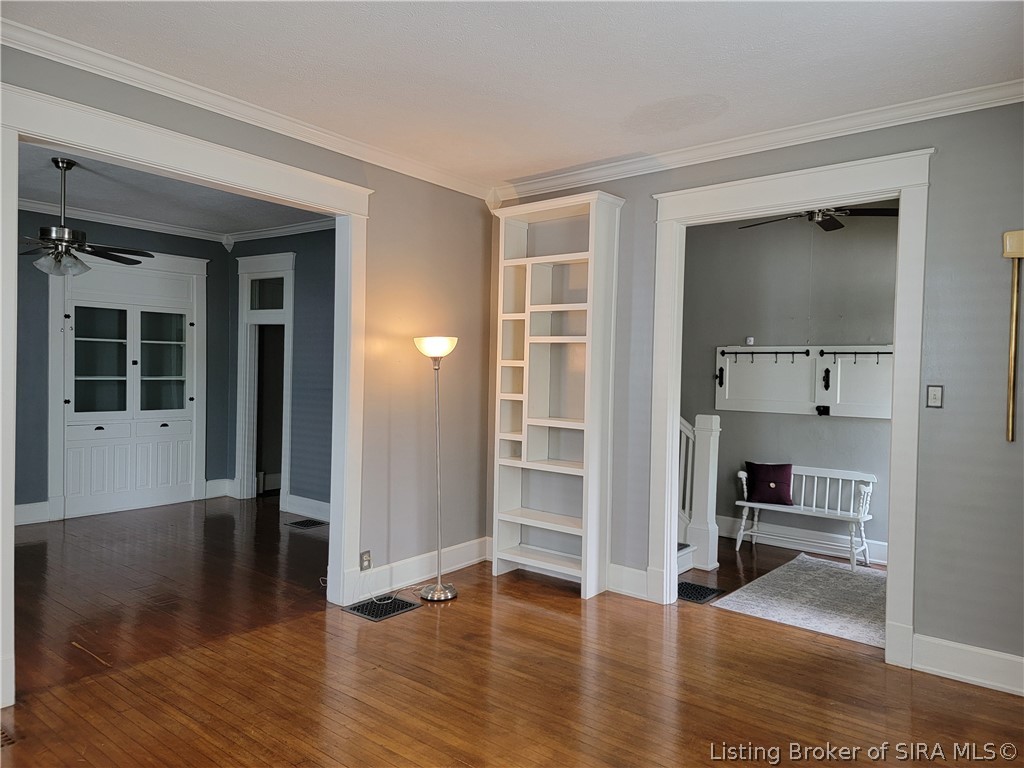 213 E Fourth Street Property Photo 4