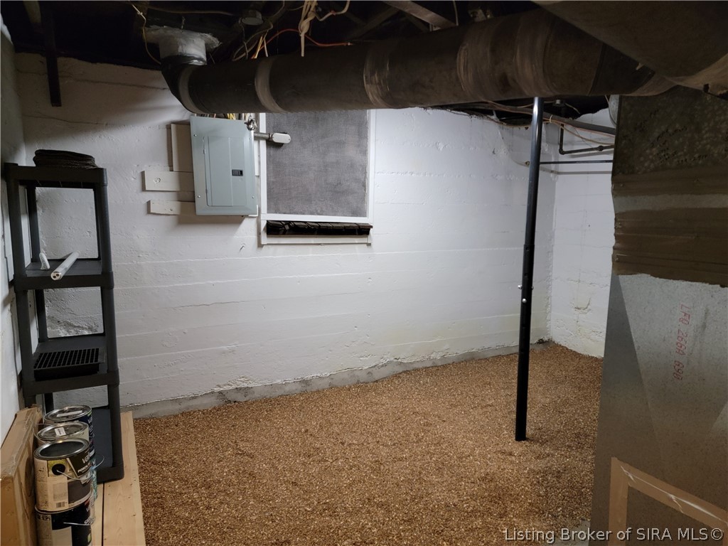 213 E Fourth Street Property Photo 17