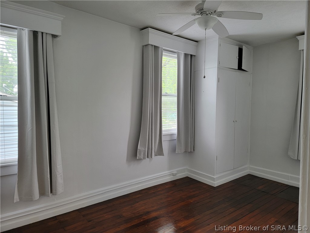 213 E Fourth Street Property Photo 23