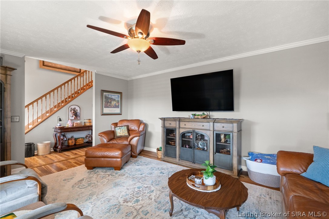 1236 Walts Road Property Photo 7
