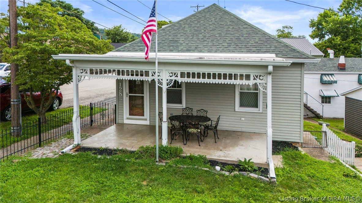 128 West Street Property Photo 1