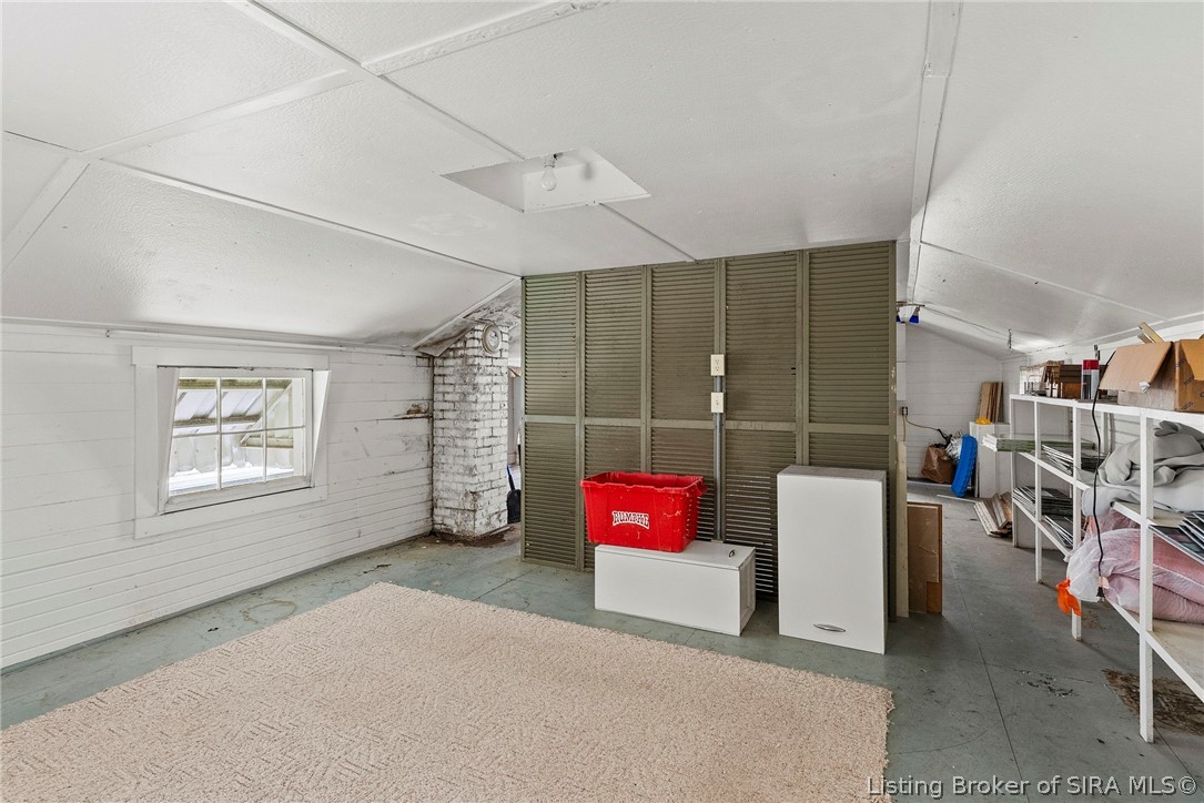 128 West Street Property Photo 23