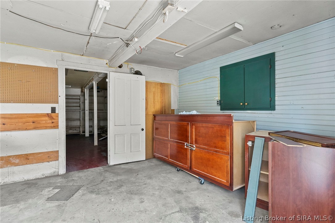 128 West Street Property Photo 26