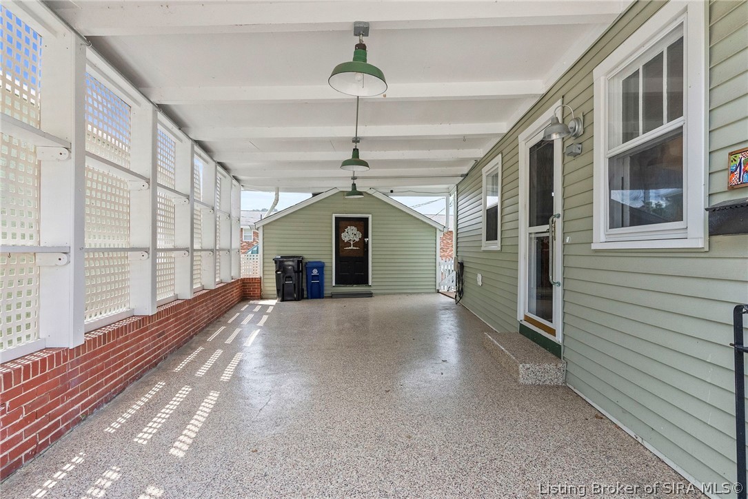 128 West Street Property Photo 29