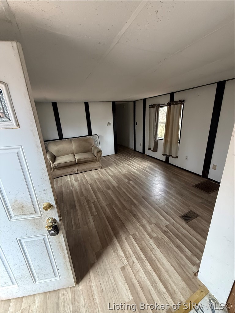 1831 Hylander Drive Property Photo 5