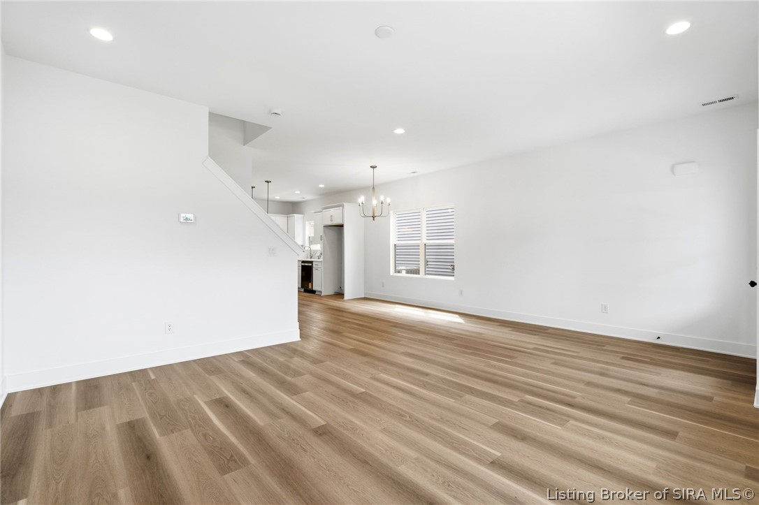114 E Steel Avenue Property Photo 8