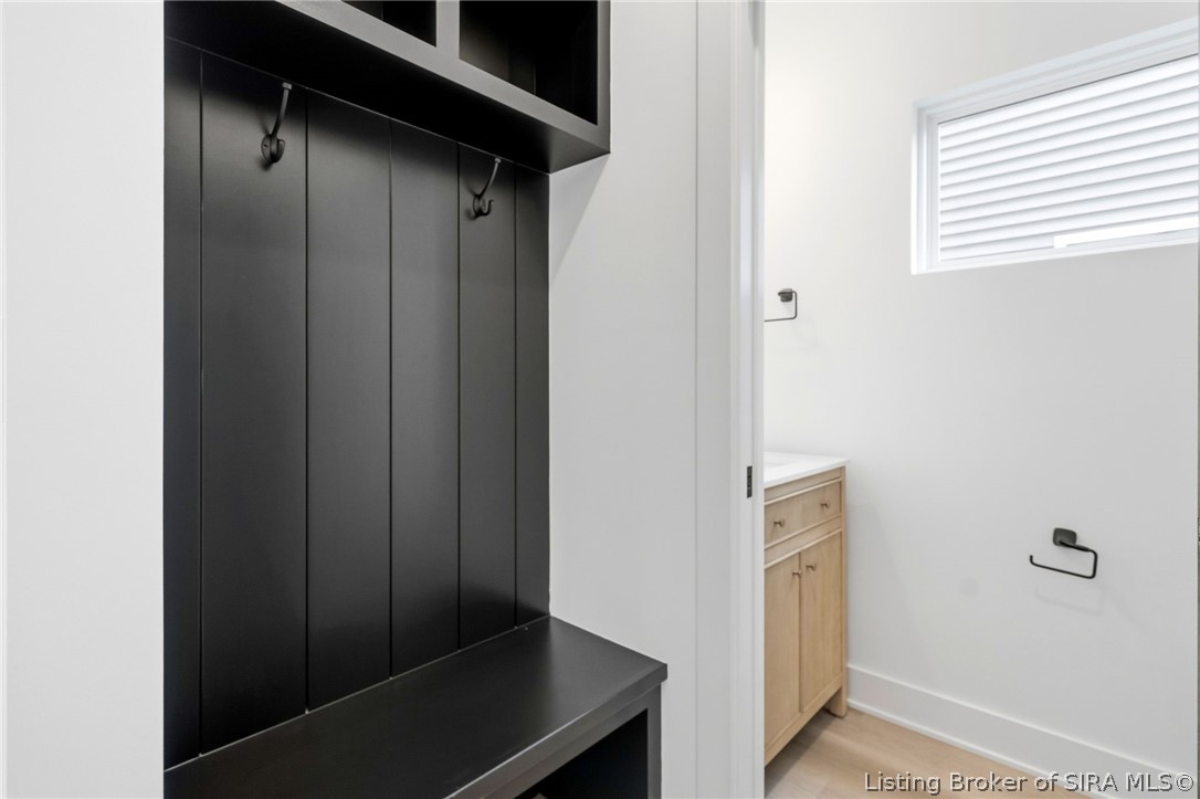 114 E Steel Avenue Property Photo 21