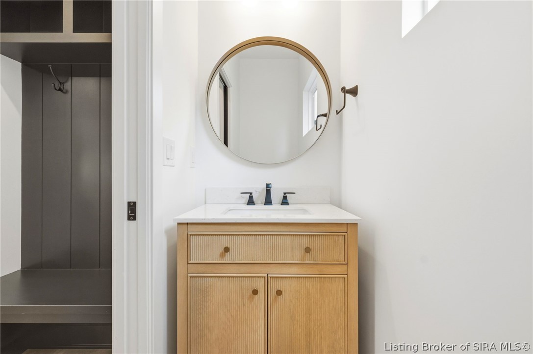 114 E Steel Avenue Property Photo 22