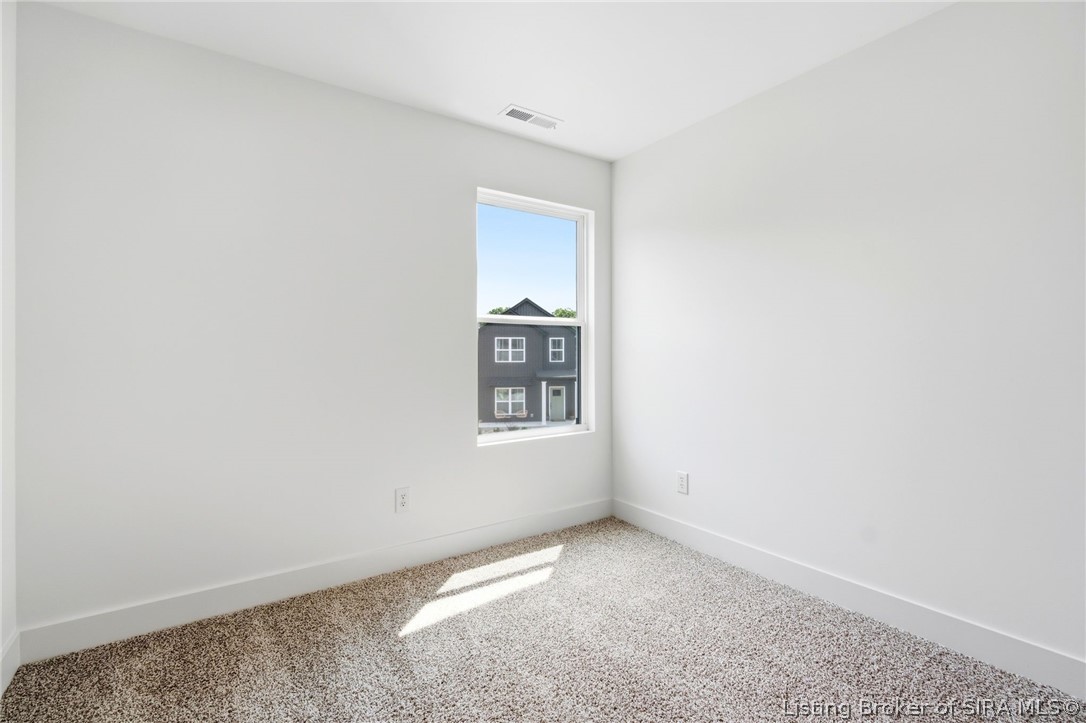 114 E Steel Avenue Property Photo 38