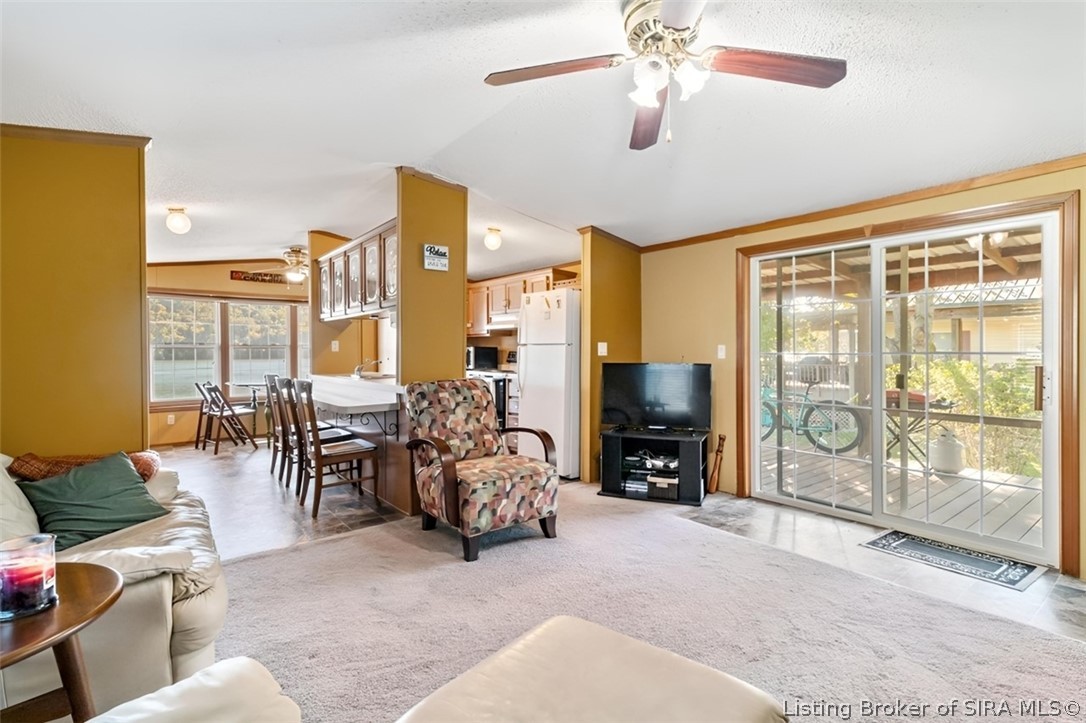 4614 Rivers Edge Drive Property Photo 8