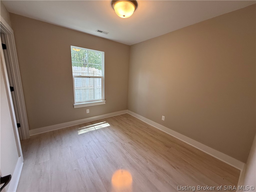 623 Main St Property Photo 18
