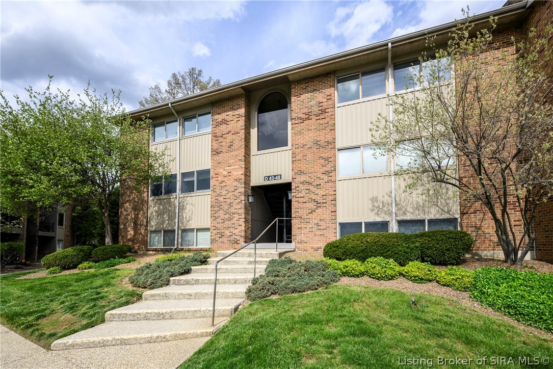 48 Lakeshore Drive Property Photo 1