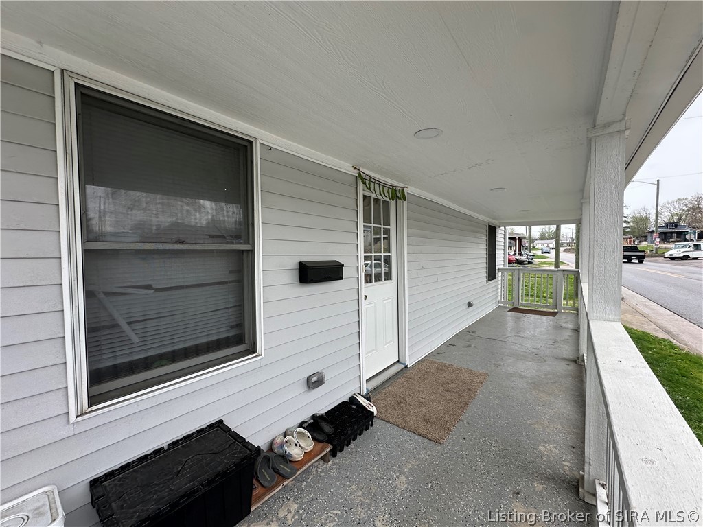 701 E Hackberry Street Property Photo 6