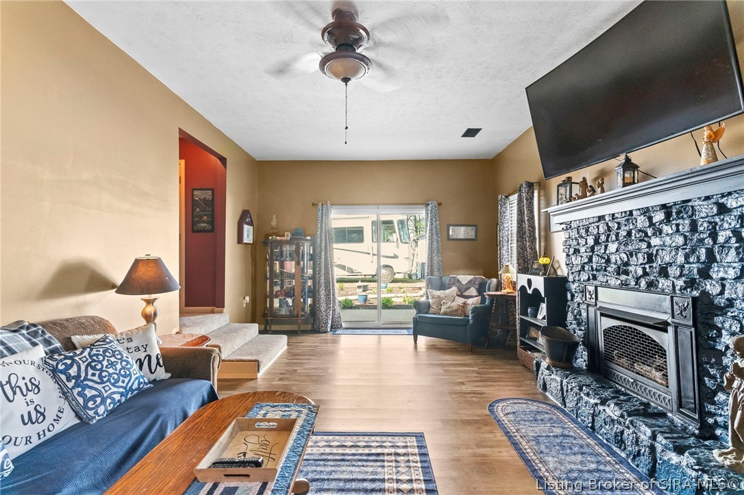 5961 W State Road 56 Property Photo 5