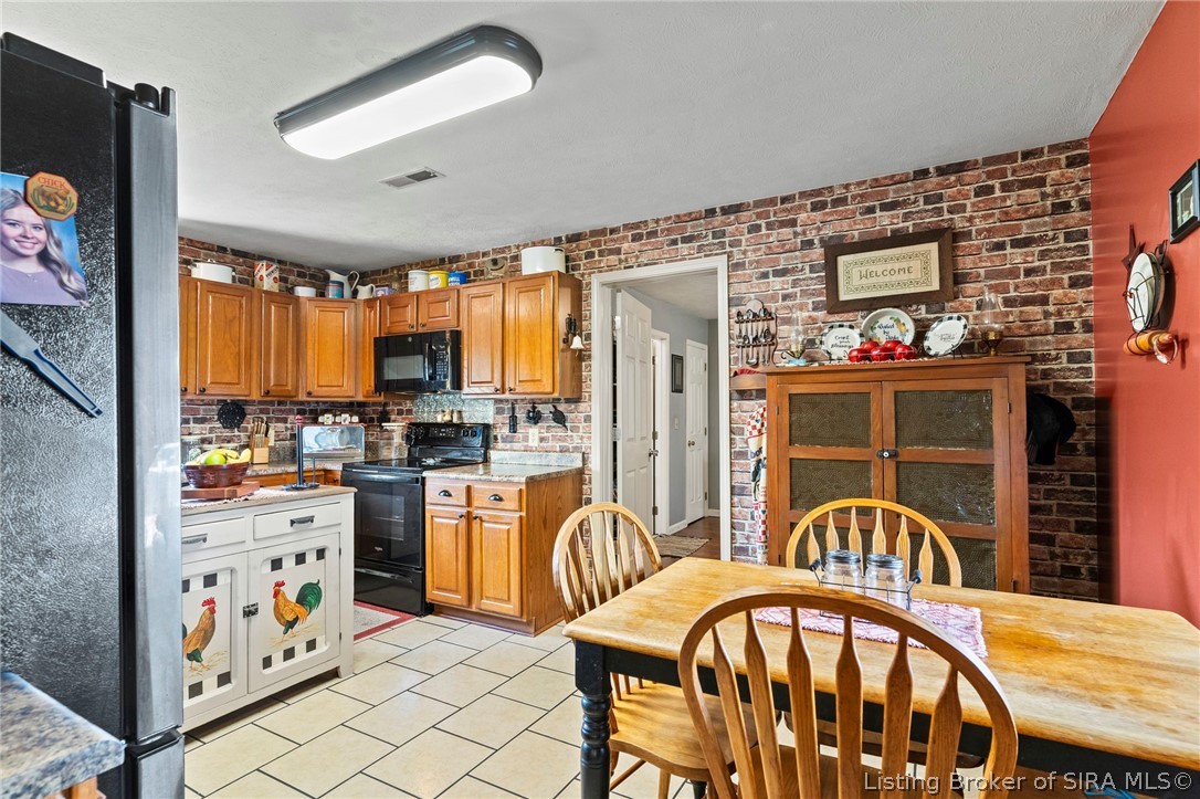 5961 W State Road 56 Property Photo 11