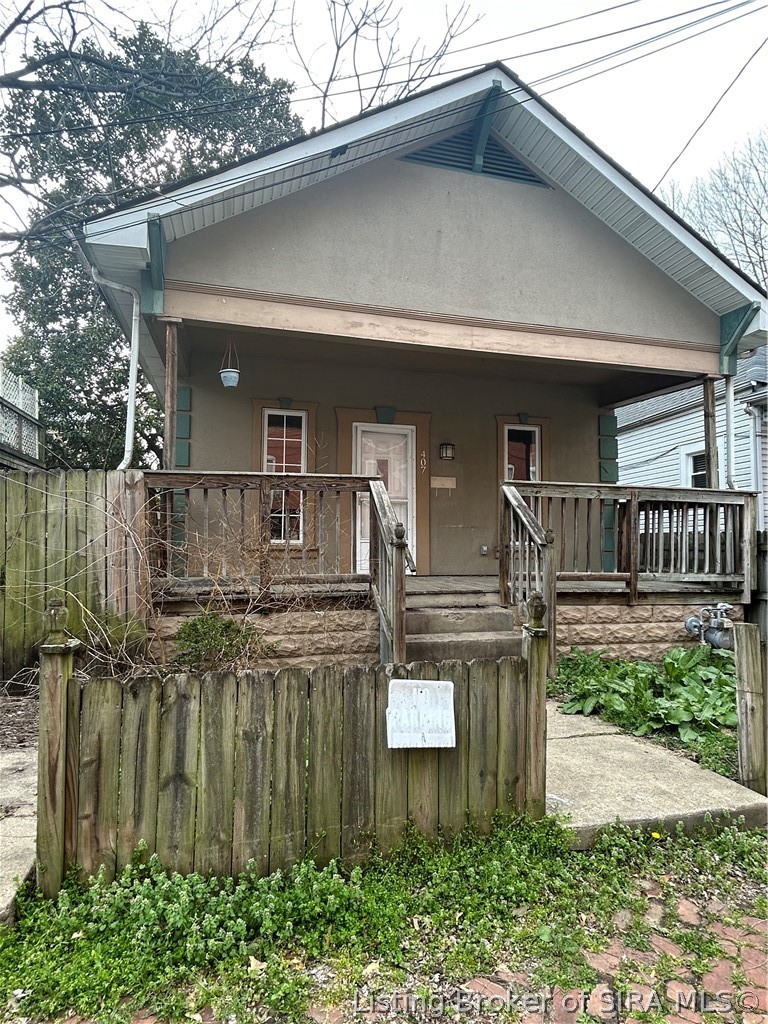 407 E 7th Street Property Photo 1