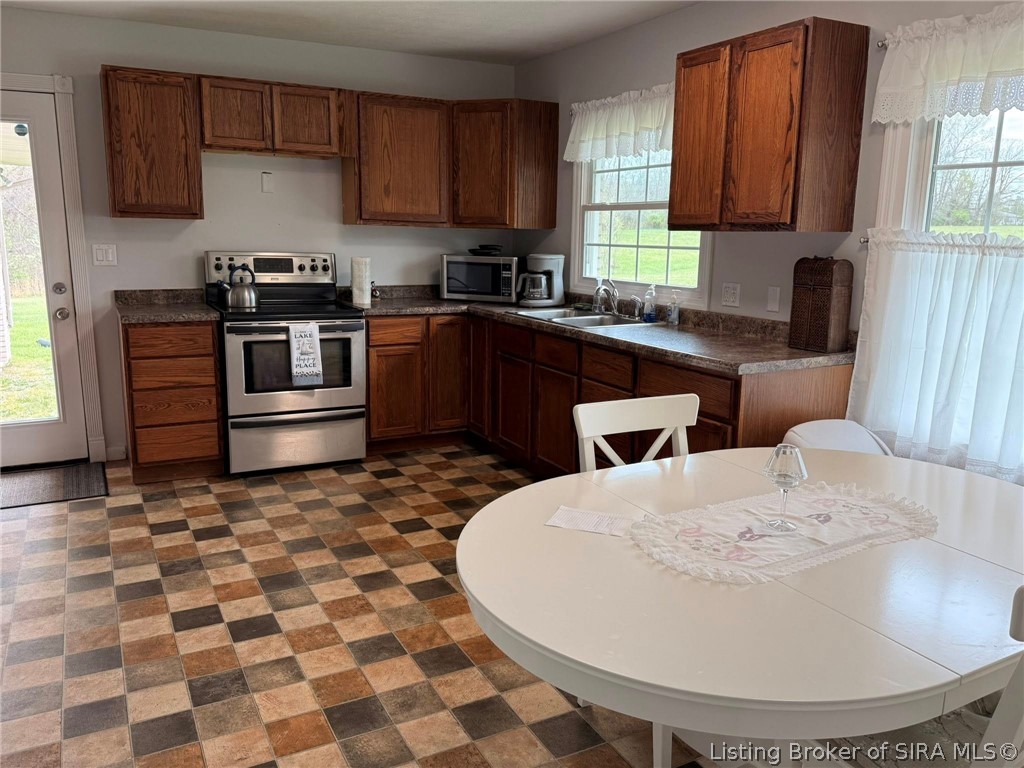 1110 W Helton Road Property Photo 11