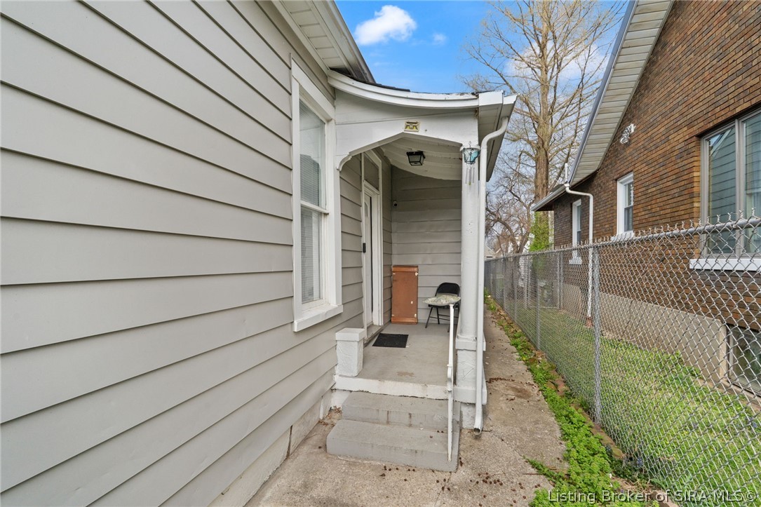 1401 E Oak Street Property Photo 5