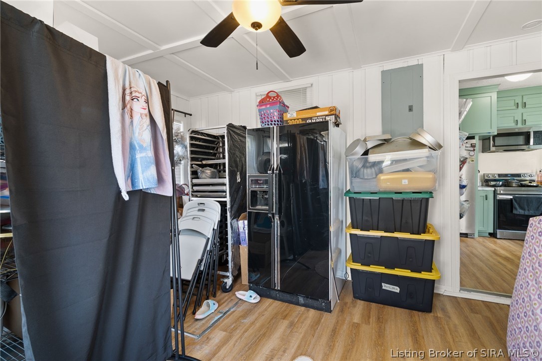 1401 E Oak Street Property Photo 24