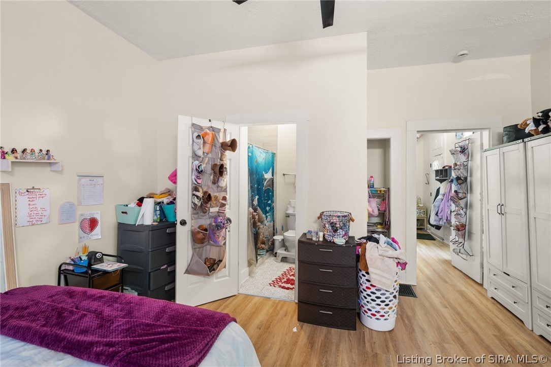 1401 E Oak Street Property Photo 33