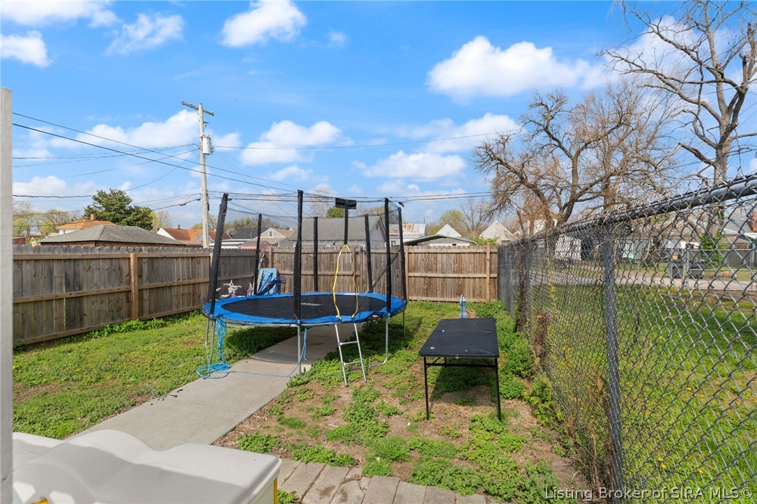 1401 E Oak Street Property Photo 36