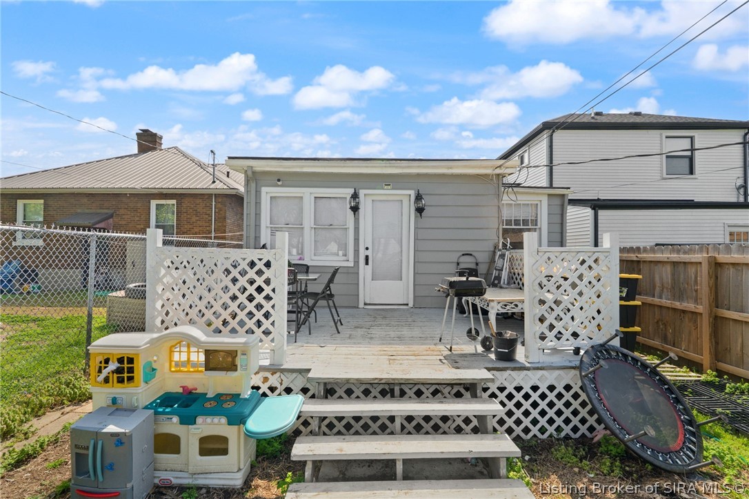1401 E Oak Street Property Photo 39