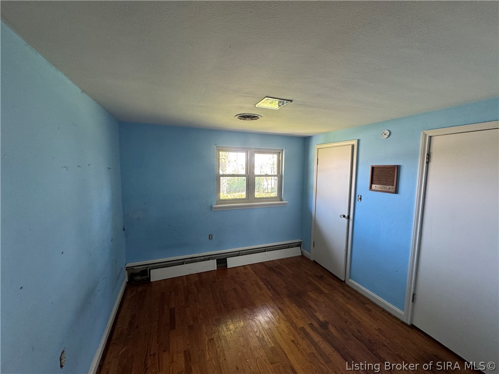 101 Oakwood Drive Property Photo 3