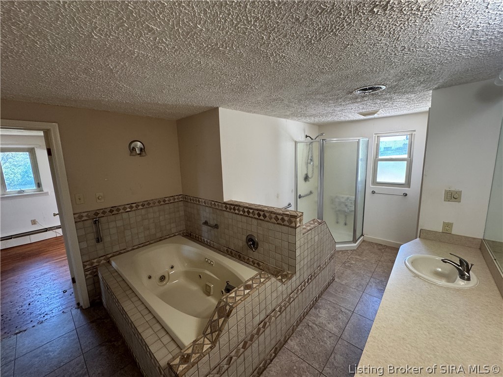 101 Oakwood Drive Property Photo 6