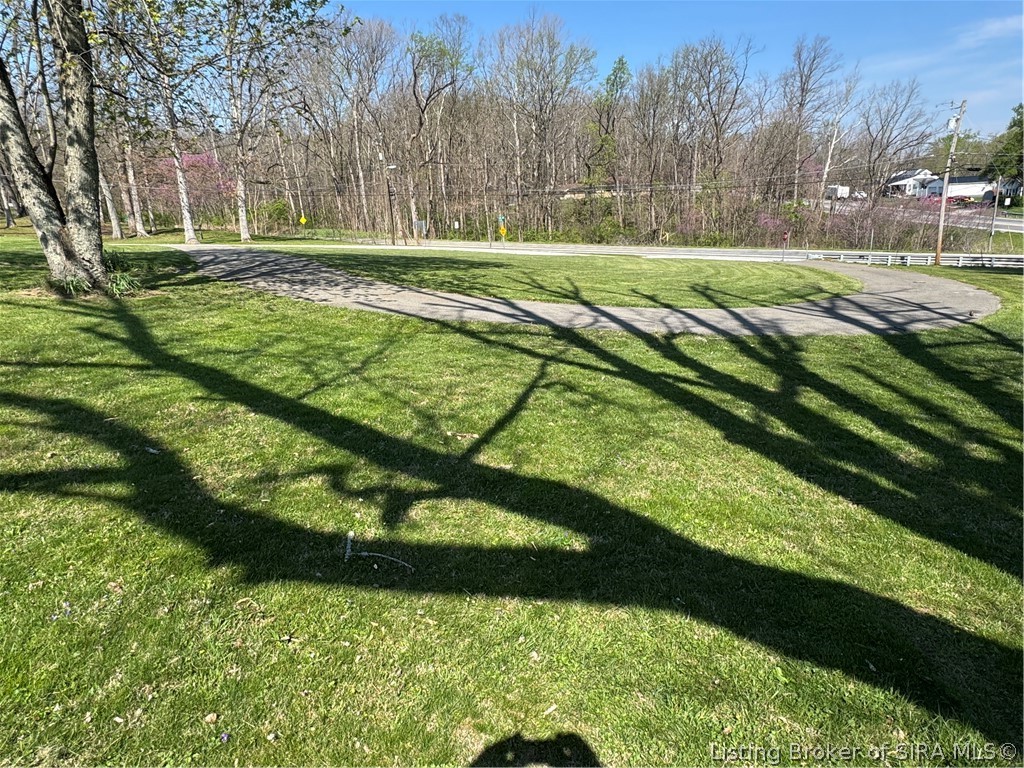 101 Oakwood Drive Property Photo 15