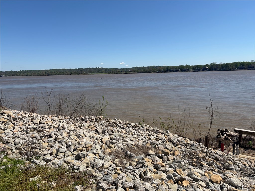 5820 Upper River Road B Property Photo 6